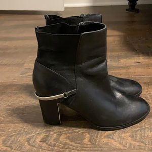 Isaac mizrahi leather boots